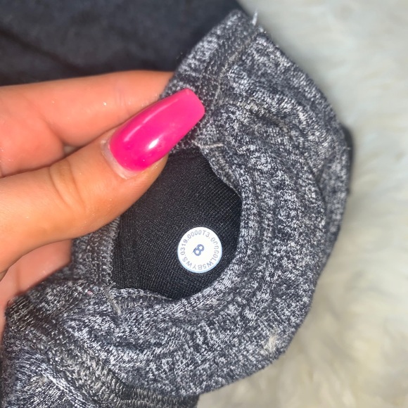 LULULEMON LEGGINGS wunder under, hi-rise, 28” - Picture 2 of 7